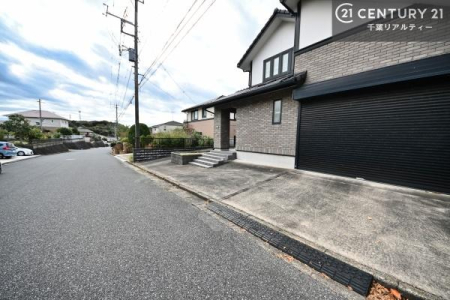 OʓH܂ތnʐ^ OʓH8IzǍDȗnłB
ԌɓꂪȕSłˁB