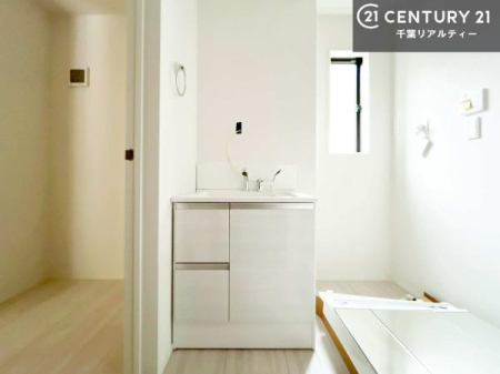 ʑEʏ t̖邢ʎłICɓւłĐɕۂƂł܂IRނ̂łς̎dオǂȂ܂ˁI