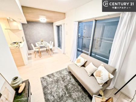 rO 傫ȑ炽Ղ̗z閾邢rOBĴ郊rOŉƑĉ났̎Ԃ߂܂B