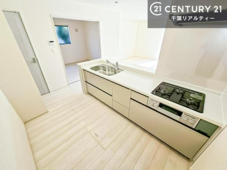 Lb` lC̑ΖʎVXeLb`̗pĂ܂IƑ̃R~jP[VRƑ݌vłB
qlɂڂ͂̂ŊłˁBLXgĉKɍƂi݂܂B