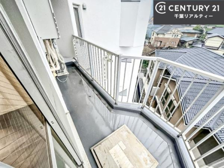 oRj[ zǍDȃoRj[łIꂽɂ͐nJIȎԂy߂܂B
