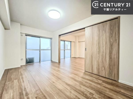 m oRj[ɖʂĂmłB邭肪ACł܂INāAOɏoĔwLт[ċzǂ}邱ƂołˁI