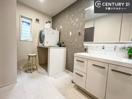 ʑEʏ Oʋdl̐ʏ́AgȂ݂₷I͎[ɂȂĂ܂BhC[₨ϓЕt̂ŐʑXbLƌ邱Ƃo܂I