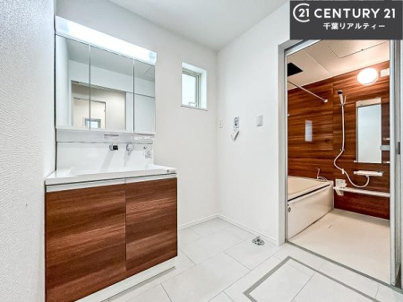 ʑEʏ Oʋdl̐ʏ́AgȂ݂₷I͎[ɂȂĂ܂BhC[₨ϓЕt̂ŐʑXbLƌ邱Ƃo܂I