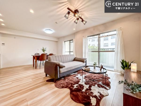 rO 傫ȑ炽Ղ̗z閾邢rOBĴ郊rOŉƑĉ났̎Ԃ߂܂B