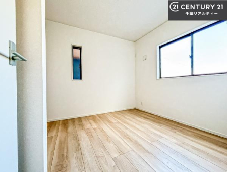 q |oȂ́Aql̂ƂĂSłI
[Xy[X[Ă̂ŎU炩TbƕЕt܂I