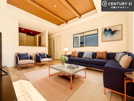 rO ƋCGp[XłBSnǂrO͉ƑRƏW܂܂BƑcR̎ԂłBƑƁAw[Ԃ߂łˁB邭JIȋԂłB