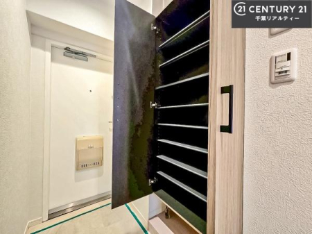  V[Y{bNXtȂ̂ŁAւЕt|₷łI
XbLւŌ˂JuԁÂSnԂo}Ă܂B
