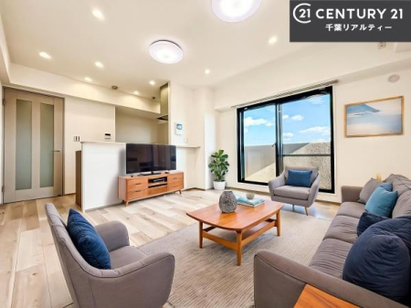 rO ƋCGp[XłB傫ȑ炽Ղ̗z閾邢rOBĴ郊rOŉƑĉ났̎Ԃ߂܂B