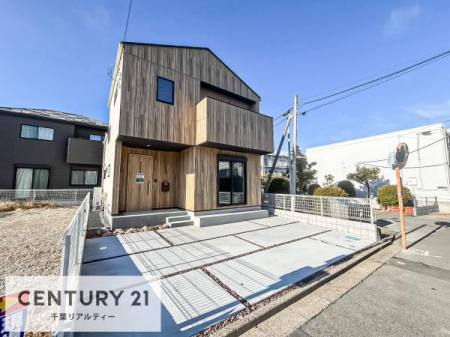 OʓH܂ތnʐ^ ܂ĂȂĂvIu]vuԏꁛ]vȂǁAql̂v]ȂƂIɂ𕾎ЃX^bt炲ЉĒ܂B