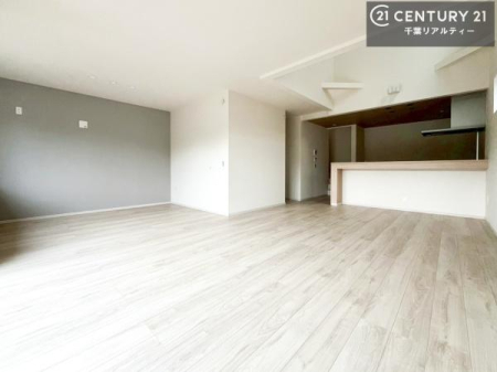 dlʐ^(rOj SnǂrO͉ƑRƏW܂܂BƑcR̎ԂłBƑƁAw[Ԃ߂łˁB邭JIȋԂłBidlj