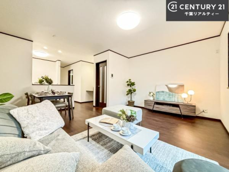 rO LX_CjOXy[XI肨HB΂yԂ߂܂BX̔܂I