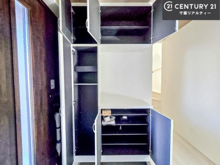  V[Y{bNXtȂ̂ŁAւЕt|₷łI
XbLւŌ˂JuԁÂSnԂo}Ă܂B
