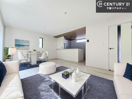 rO ƋCGp[XłBSnǂrO͉ƑRƏW܂܂BƑcR̎ԂłBƑƁAw[Ԃ߂łˁB邭JIȋԂłB