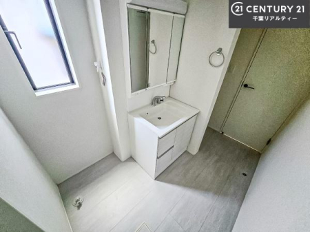 ʑEʏ t̖邢ʎłICɓւłĐɕۂƂł܂IRނ̂łς̎dオǂȂ܂ˁI