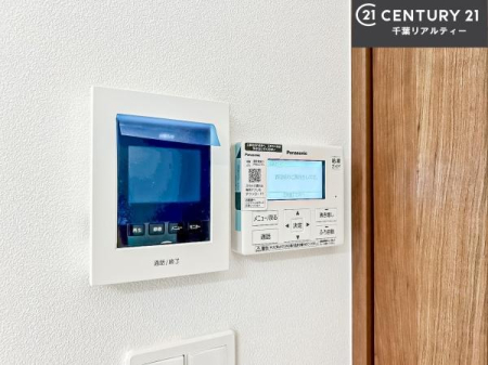 ̑ TVj^[tC^[złql̂ԒȂǂSłˁB
{^ЂƂłC̏ƂƂ̂II[goXB