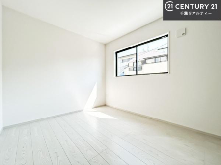 q |oȂ́Aql̂ƂĂSłI
[Xy[X[Ă̂ŎU炩TbƕЕt܂I