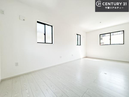 Q DޗḿA̖ڊo߂CǂłˁBԂƉ߂Ƃł܂BDF̃t[OǂȉƋɂ}b`܂I