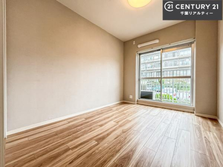 m oRj[ɖʂĂmłB邭肪ACł܂INāAOɏoĔwLт[ċzǂ}邱ƂołˁI