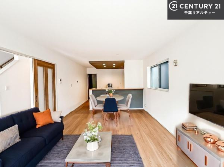 rO ƋCGp[XłB؂ȉƑW܂邩炱LDKɂ͂肽B
qCɏ΂Ȃ瑖ĂpuLƂɂėǂvƎvuԂłB