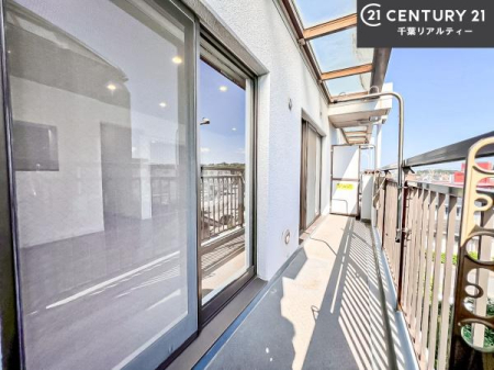 oRj[ zǍDȃoRj[łIꂽɂ͐nJIȎԂy߂܂B
