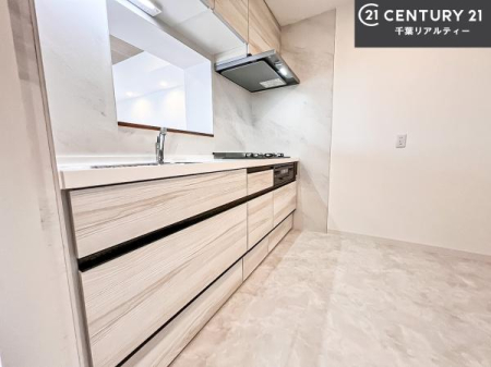 Lb` lC̑ΖʎVXeLb`̗pĂ܂IƑ̃R~jP[VRƑ݌vłB
qlɂڂ͂̂ŊłˁB[͂܂I