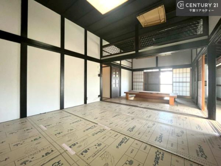 rO SnǂrO͉ƑRƏW܂܂BƑcR̎ԂłBƑƁAw[Ԃ߂łˁB邭JIȋԂłB