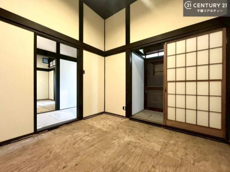 Q 邭肪ACł܂INāAwLт[ċzǂ}邱ƂołˁI