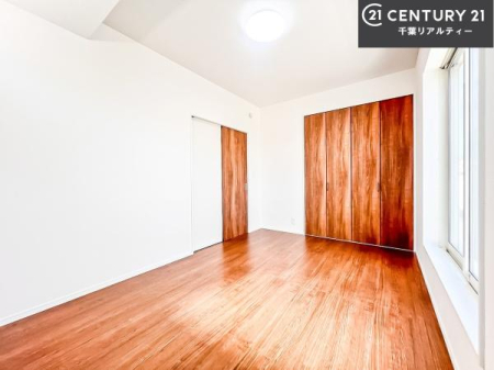 m 邭ʂ̗ǂłBuVvvɃfUCꂽBRx̂ŉƋ⃌CAEgłD݂̋Ԃnグ܂B