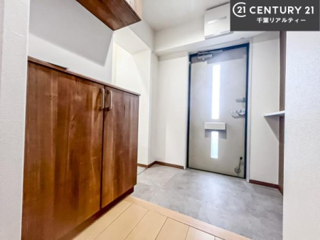  V[Y{bNXtȂ̂ŁAւЕt|₷łI
XbLւŌ˂JuԁÂSnԂo}Ă܂B