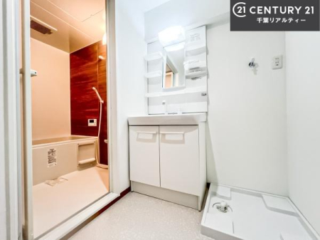 ʑEʏ gȂ𐮂ʏ́A厖łI̐̂镵͋CoIC悭g܂B