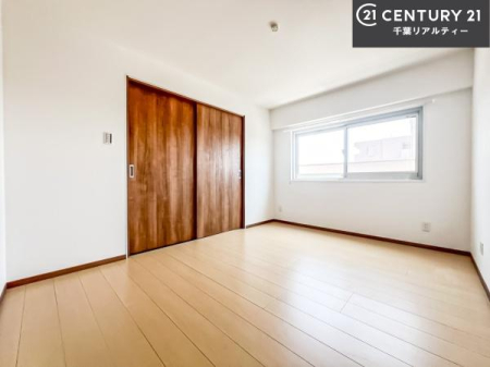 Q VvɃfUCĂ邽߁AƋIт܂I
Cɓ̉ƋuĂ낰Ԃ邱Ƃł܂B