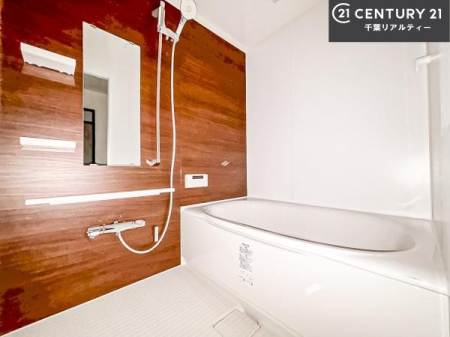  LXoXň̔tbVBL΂̂ŁAɂƐZ܂ˁĨoX^Cy݂ɂȂ܂B