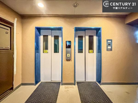 ̑p Gx[^[Iɔꂽ◼ɂוł炭炭AłłˁB