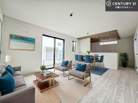 rO ƋCGp[XłBSnǂrO͉ƑRƏW܂܂BƑcR̎ԂłBƑƁAw[Ԃ߂łˁB邭JIȋԂłB