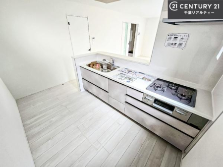 Lb` Ƃ₷VXeLb`łI[tĂ̂ŁAXy[XɕuȂčςނ̂ŁALXgāAKɍƂł܂I