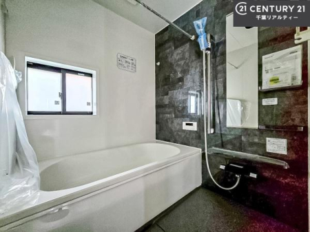  LXoXň̔tbVBL΂̂ŁAɂƐZ܂ˁĨoX^Cy݂ɂȂ܂B