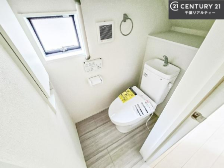 gC 1E2KɃgC܂I̖Zԑт҂ɂ݂łˁBƂ̂gCłꂪ₷łI