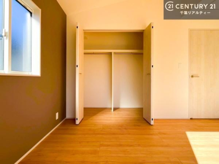 [ Ղ̎[Xy[XŁA炵萮Z܂BƑ̉וꂢɕЕtAKɉ߂܂B