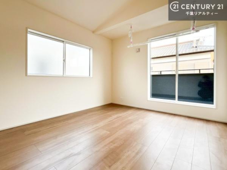 m oRj[ɖʂĂmłB邭肪ACł܂INāAOɏoĔwLт[ċzǂ}邱Ƃł܂B