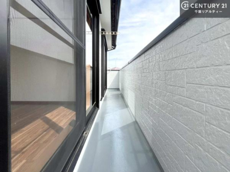 oRj[ zǍDȃoRj[łIꂽɂ͐nJIȎԂy߂܂B
̂󕨂؂ɊƂł܂I