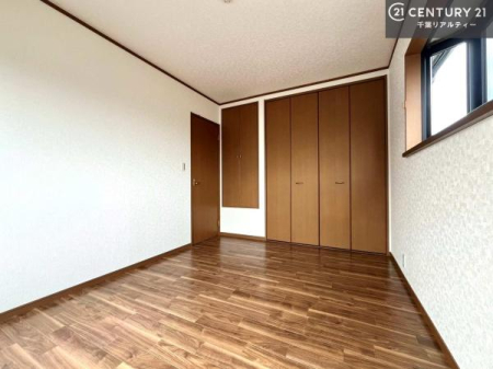 q VvɃfUCĂ邽߁AƋIт܂I
Cɓ̉ƋuĂ낰Ԃ邱Ƃł܂B
