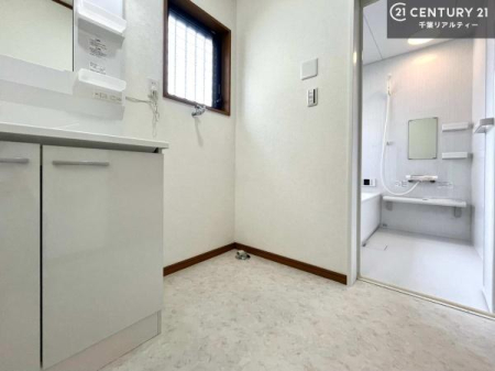 ʑEʏ t̖邢ʎłICɓւłĐɕۂƂł܂IRނ̂łς̎dオǂȂ܂ˁI