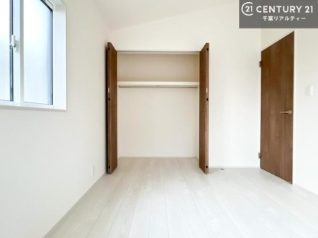 [ Ղ̎[Xy[XŁA炵萮Z܂BƑ̉וꂢɕЕtAKɉ߂܂B