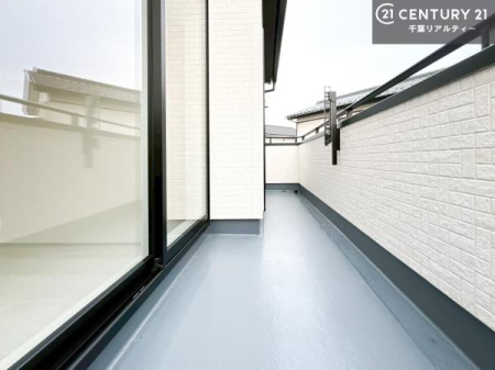 oRj[ zǍDȃoRj[łIꂽɂ͐nJIȎԂy߂܂B