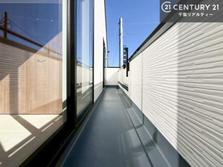 oRj[ zǍDȃoRj[łIꂽɂ͐nJIȎԂy߂܂B