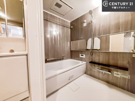  LXoXň̔tbVBL΂̂ŁAɂƐZ܂ˁI炩ȐŐ݌vĂ났̂ЂƎLӋ`ɖ킦oX[łB