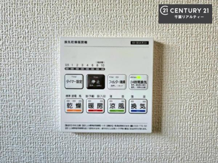 ̑ g[tĂ閣͓IȎdlłI~̓q[gVbN̗\hɂg܂B
J̓ł󕨂̂ŁA󕨂ߍ݂ɂI