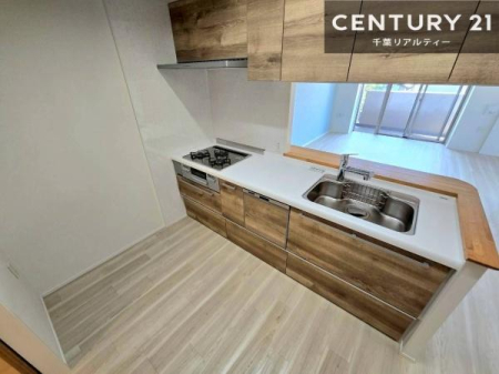 Lb` lC̑ΖʎVXeLb`̗pĂ܂IƑ̃R~jP[VRƑ݌vłB
qlɂڂ͂̂ŊłˁB[͂܂I