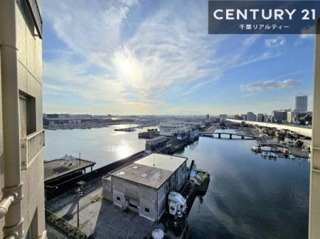 Z˂̒]ʐ^ ZXłI͂ɂ͍ȂA󂪍LJAz傫Ղ邱Ƃ܂IC̗ǂʂ蔲X݂łI